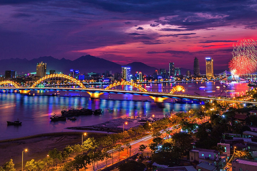 Han River night view near Dragon Bridge Da Nang